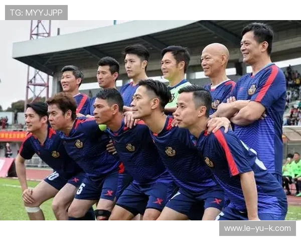 足球与公益如何联合？看河南队球迷老张如何创新艾滋病防治宣传